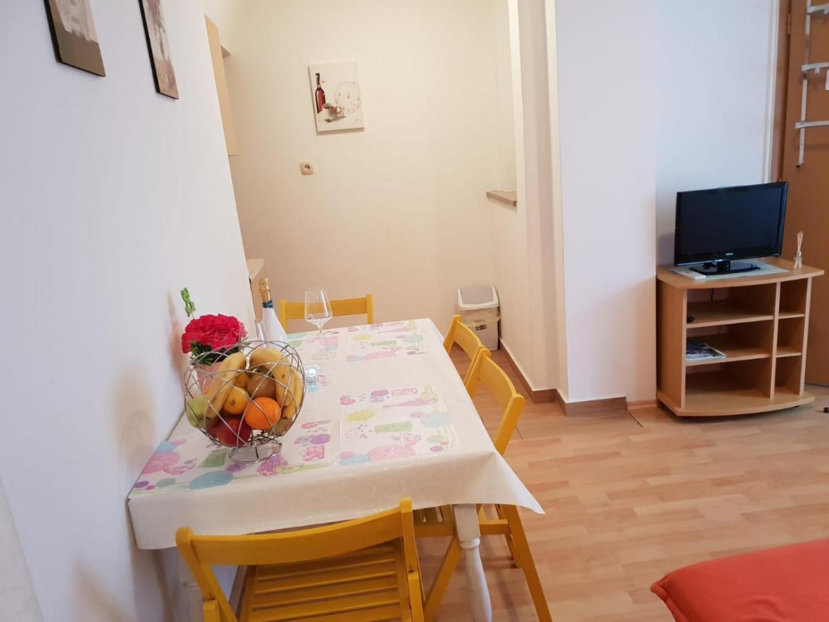 Apartmani Luka Crikvenica Exteriör bild